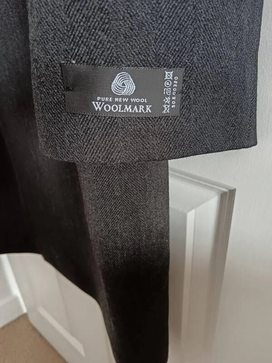 Gents long coat. - Image 2