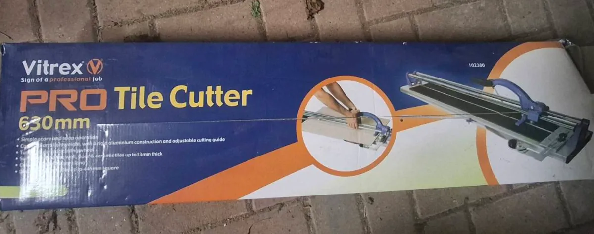 Tile cutter