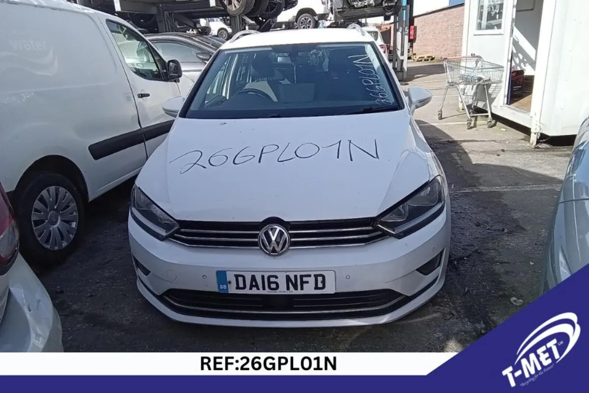 2016 VOLKSWAGEN GOLF PLUS BREAKING FOR PARTS - Image 2