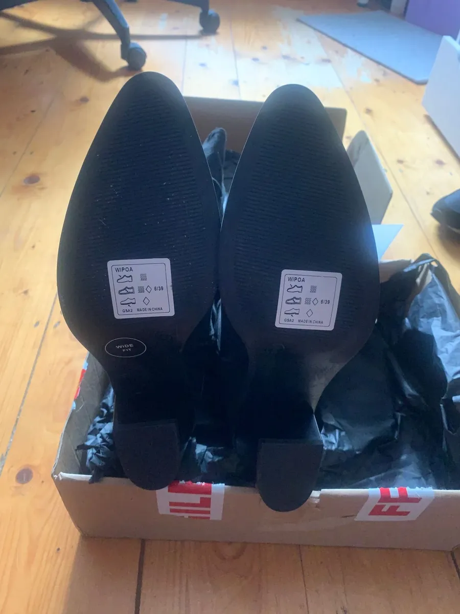 Wide Fit Slouch Black Knee Boots - Image 3