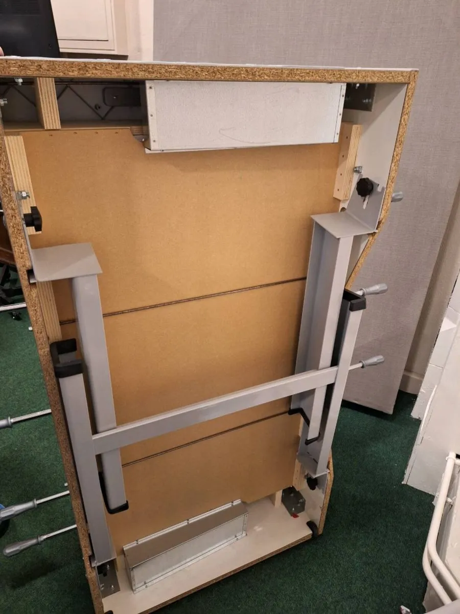 Football table - Image 4