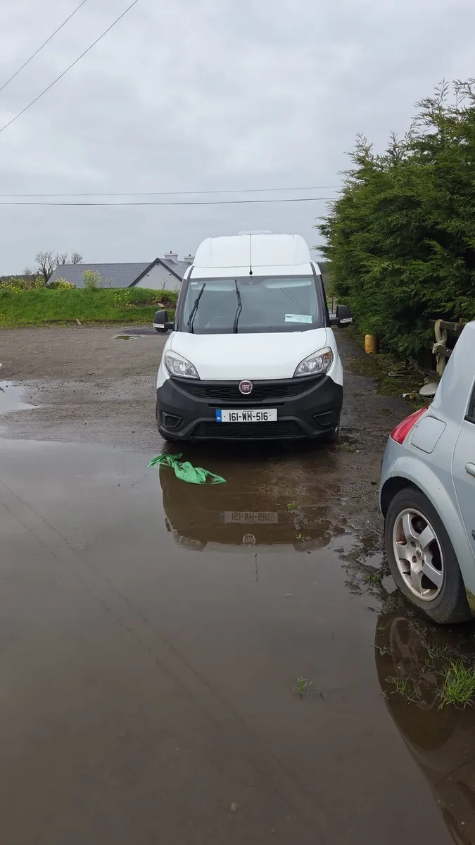 Day van surf van - Image 1