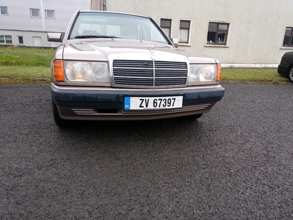 Mercedes Benz 190 - Image 1