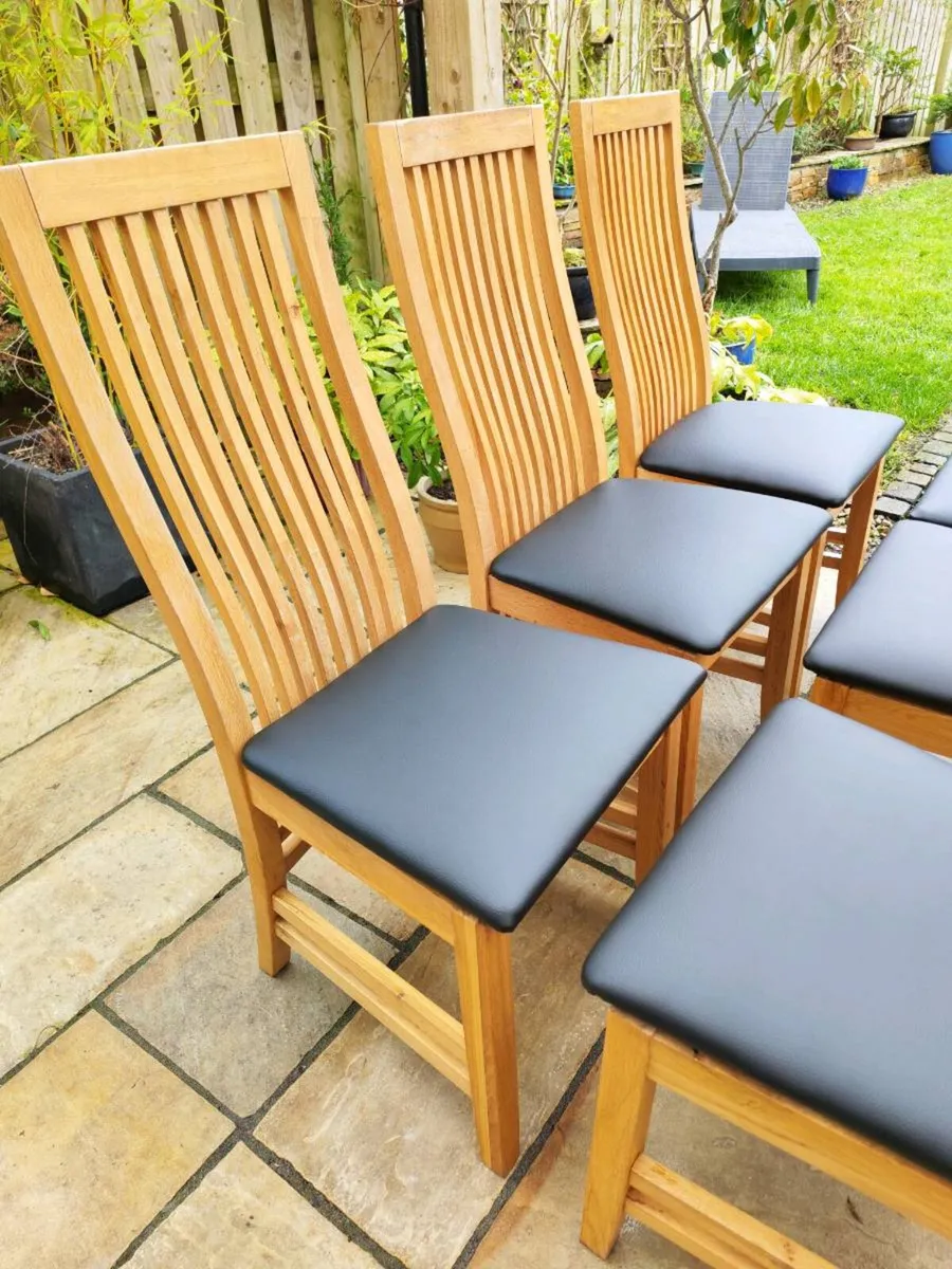6 oak chairs - Image 4