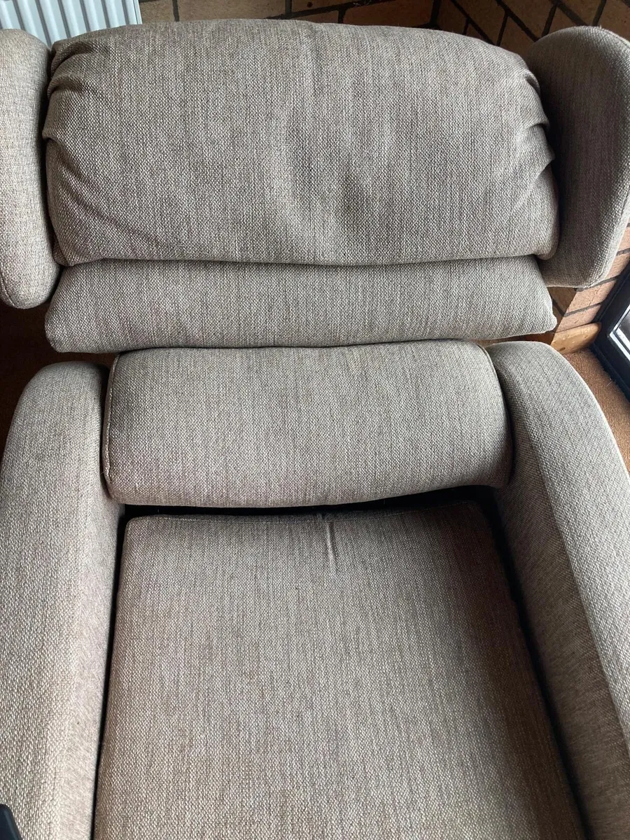 Recliner chair - Image 3