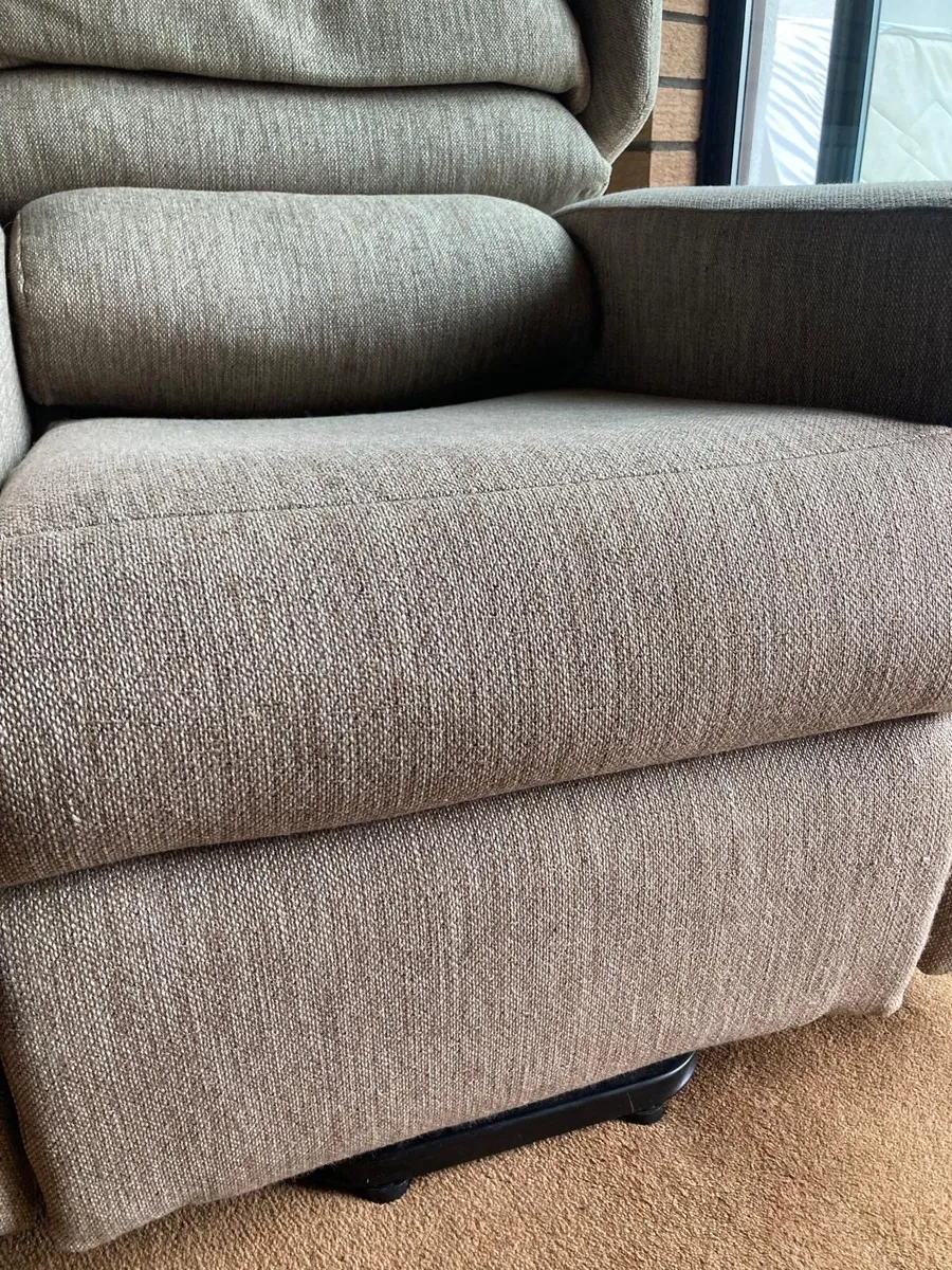 Recliner chair - Image 4