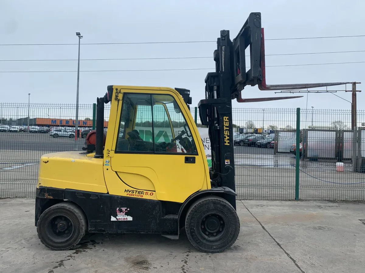 BID ONLINE NOW -  2018 HYSTER 5T GAS FORKLIFT - Image 3