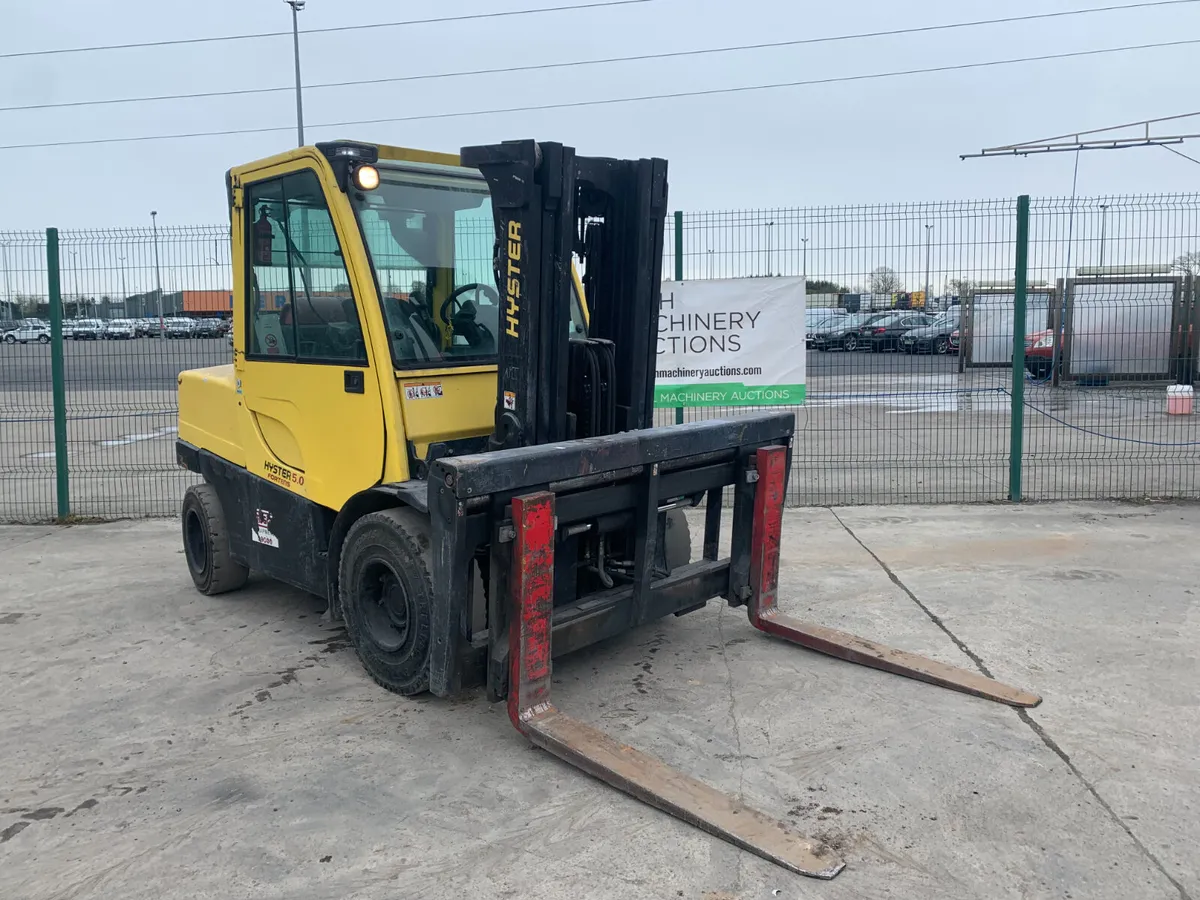 BID ONLINE NOW -  2018 HYSTER 5T GAS FORKLIFT - Image 4
