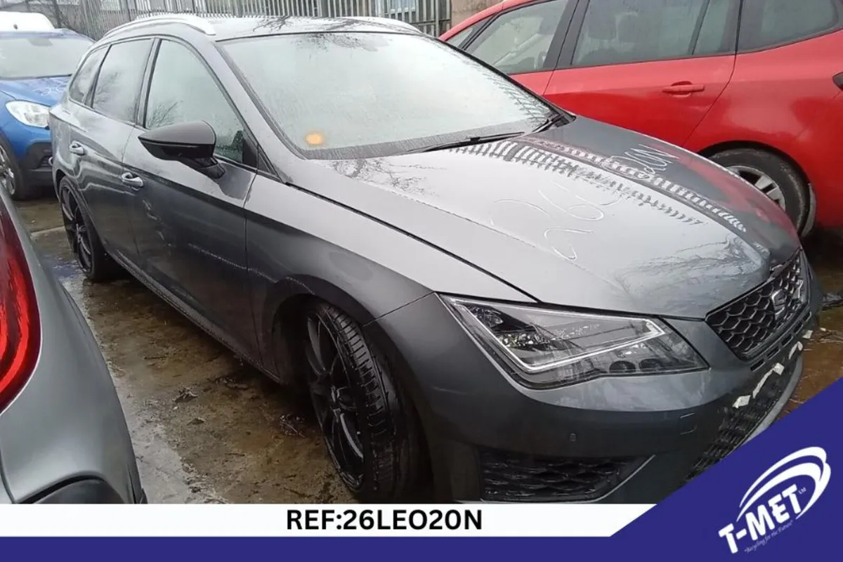 2015 SEAT LEON BREAKING FOR PARTS - Image 1
