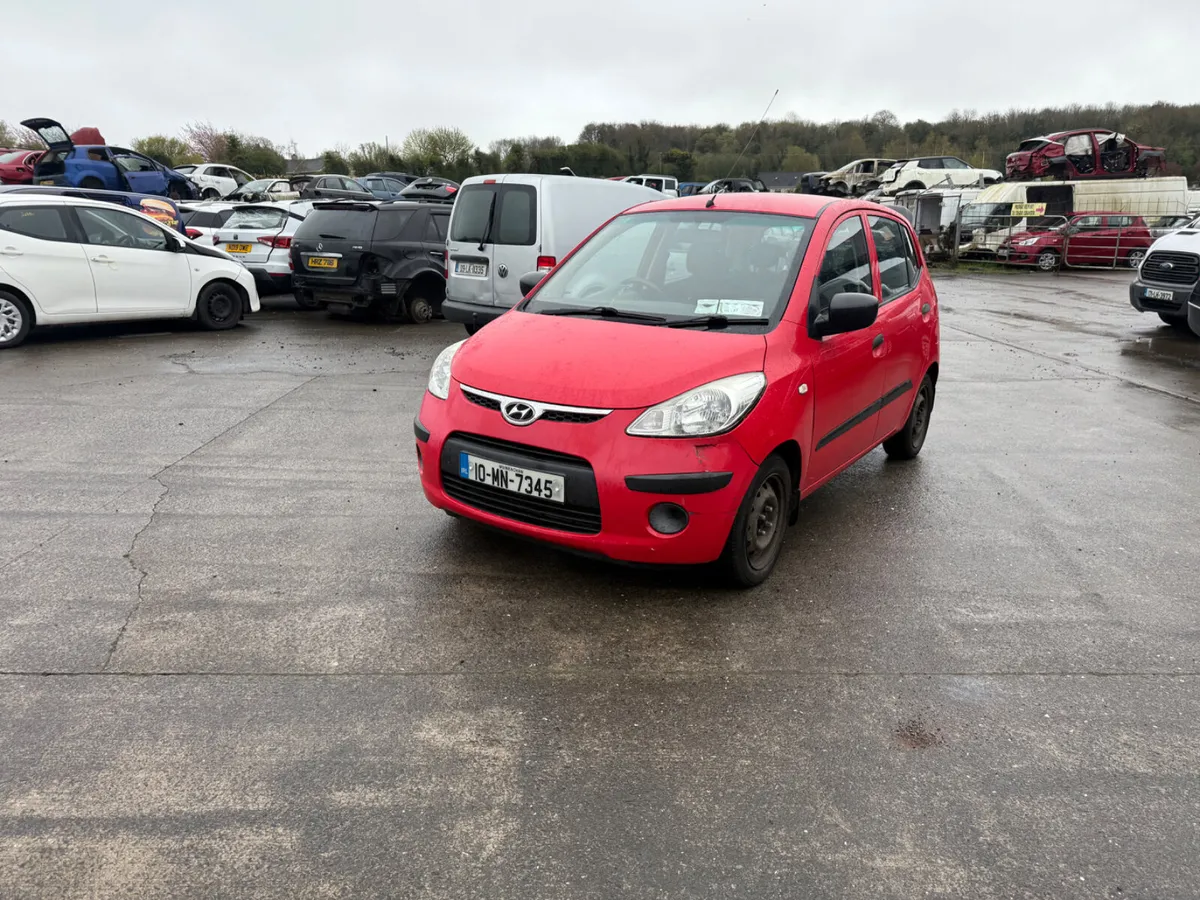 2010 Hyundai  1.2  i10 - Image 2