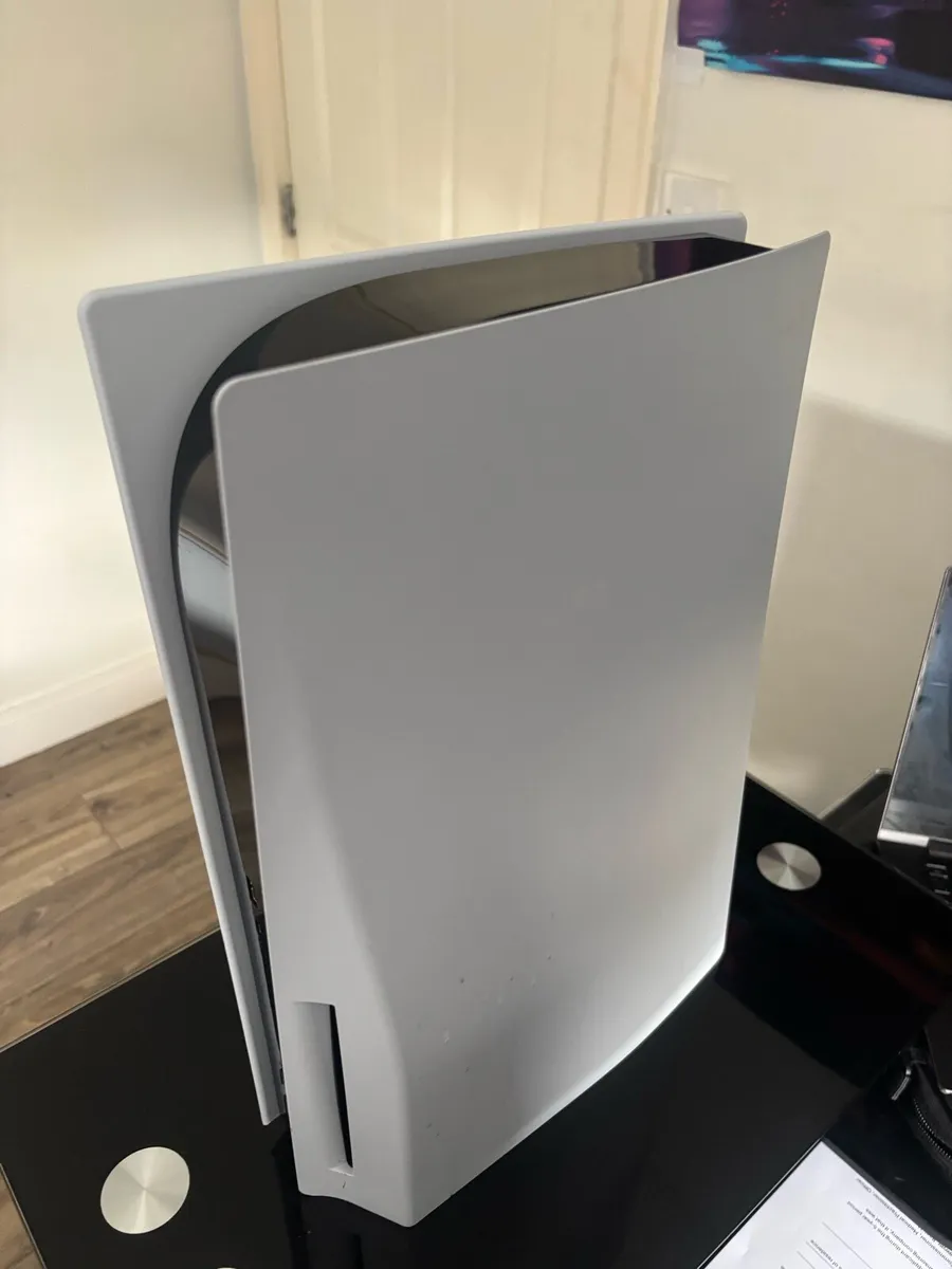 PLAYSTATION 5 - Image 4
