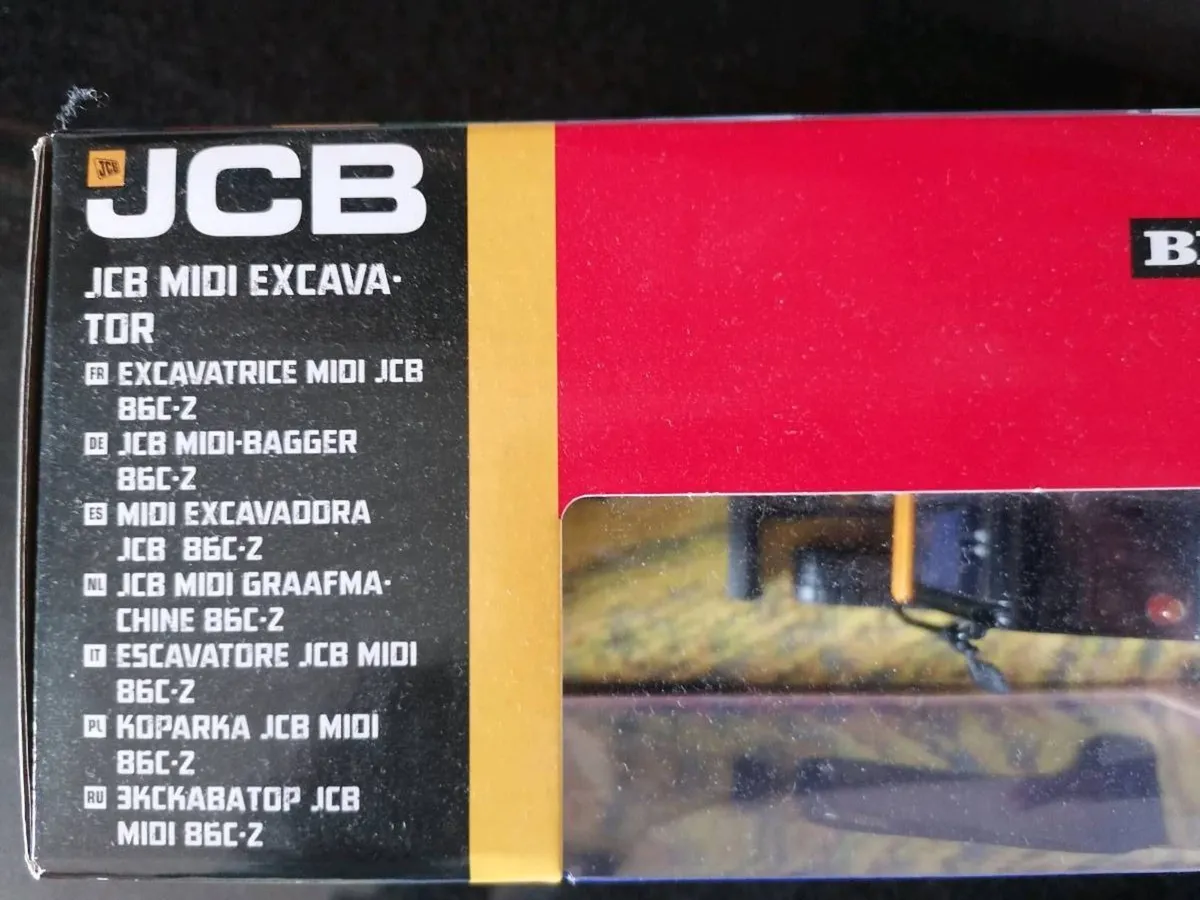 Britains midi excavator 1:32 NEW - Image 2