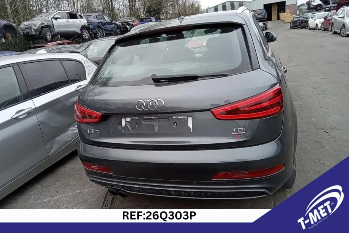 2014 AUDI Q3 BREAKING FOR PARTS - Image 2