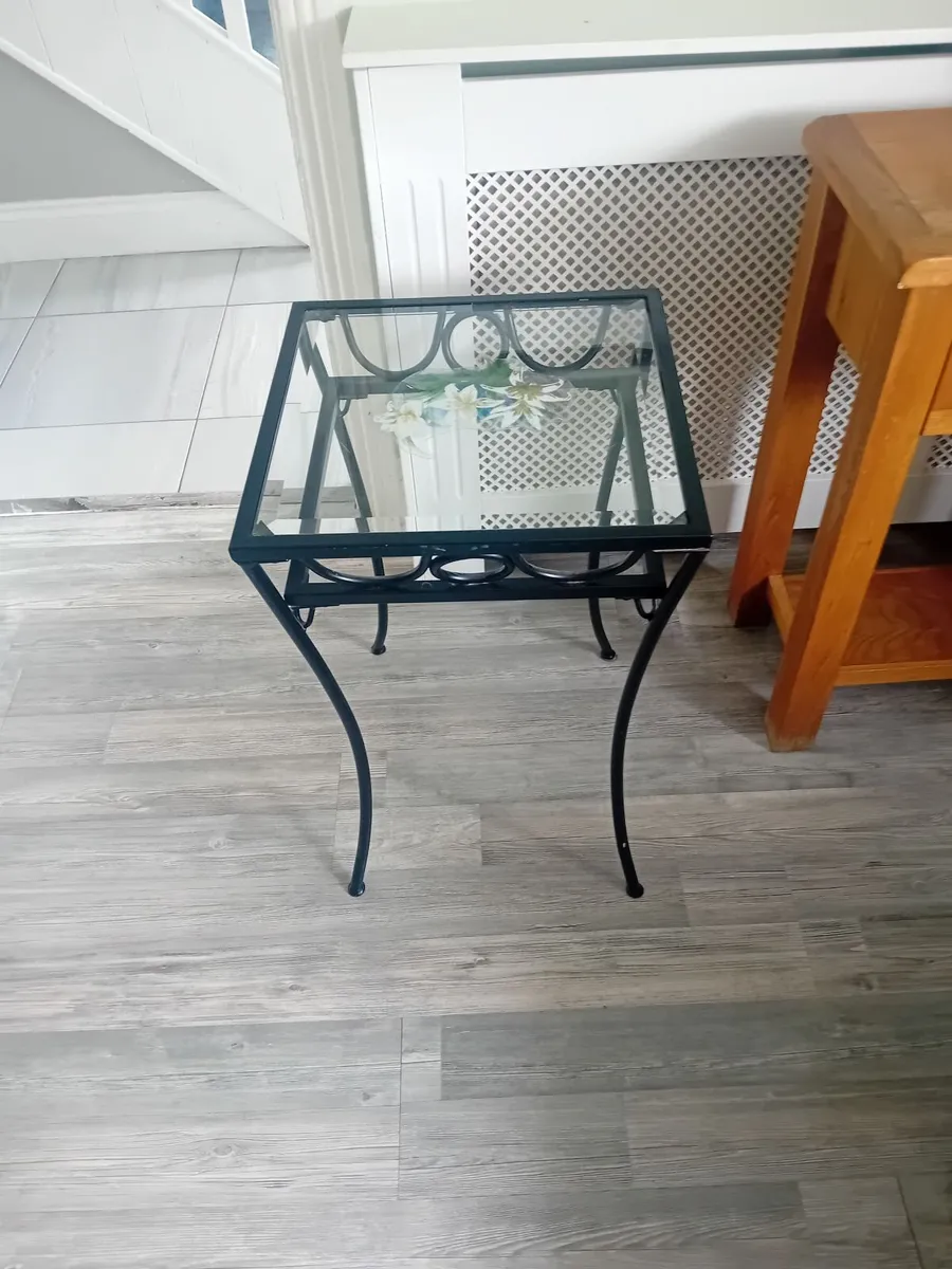 Roth Iron Table with glass top - Image 3