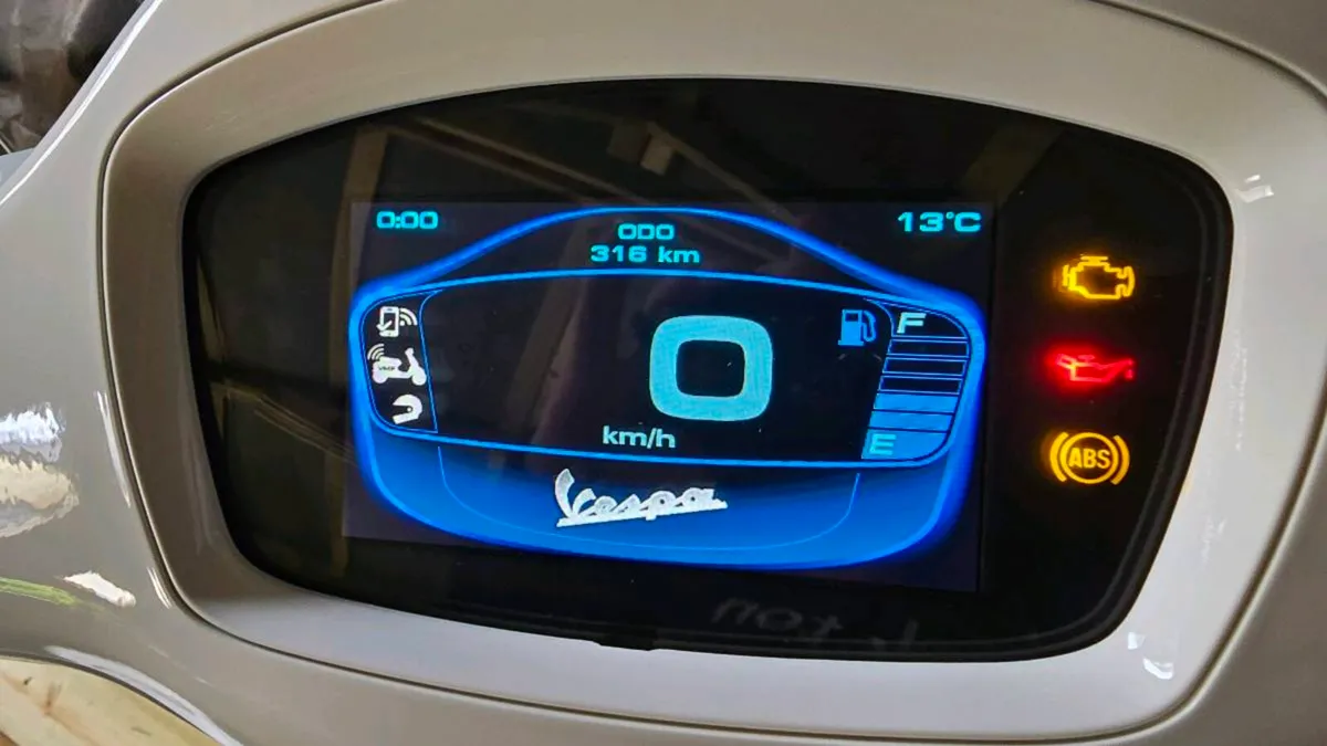 Vespa Sprint - Image 2