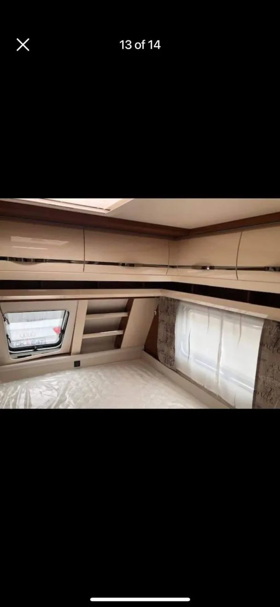 ABSOLUTELY STUNNING 4 BERTH HOBBY CARAVAN - Image 3