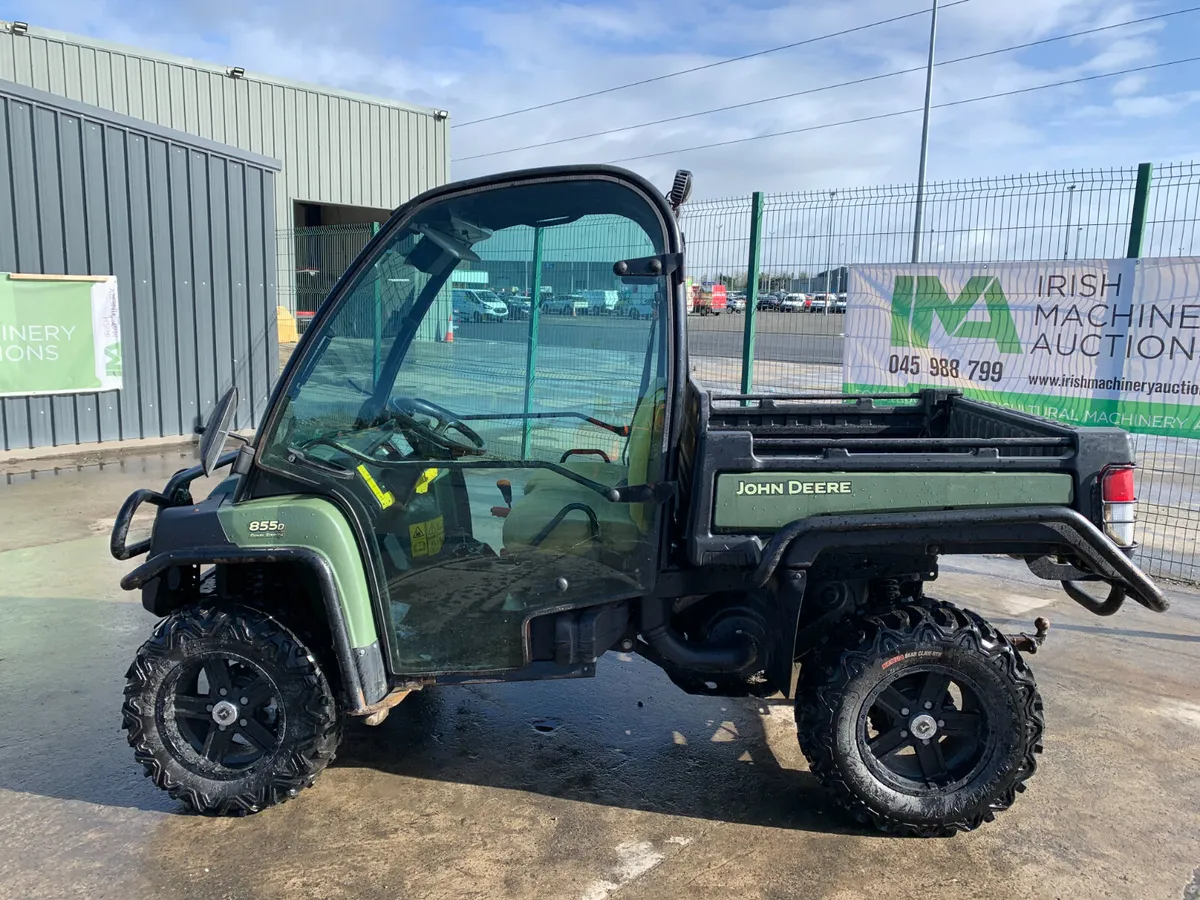 AUCTION ENDS TOMORROW - 2015 JOHN DEERE 855D - Image 2