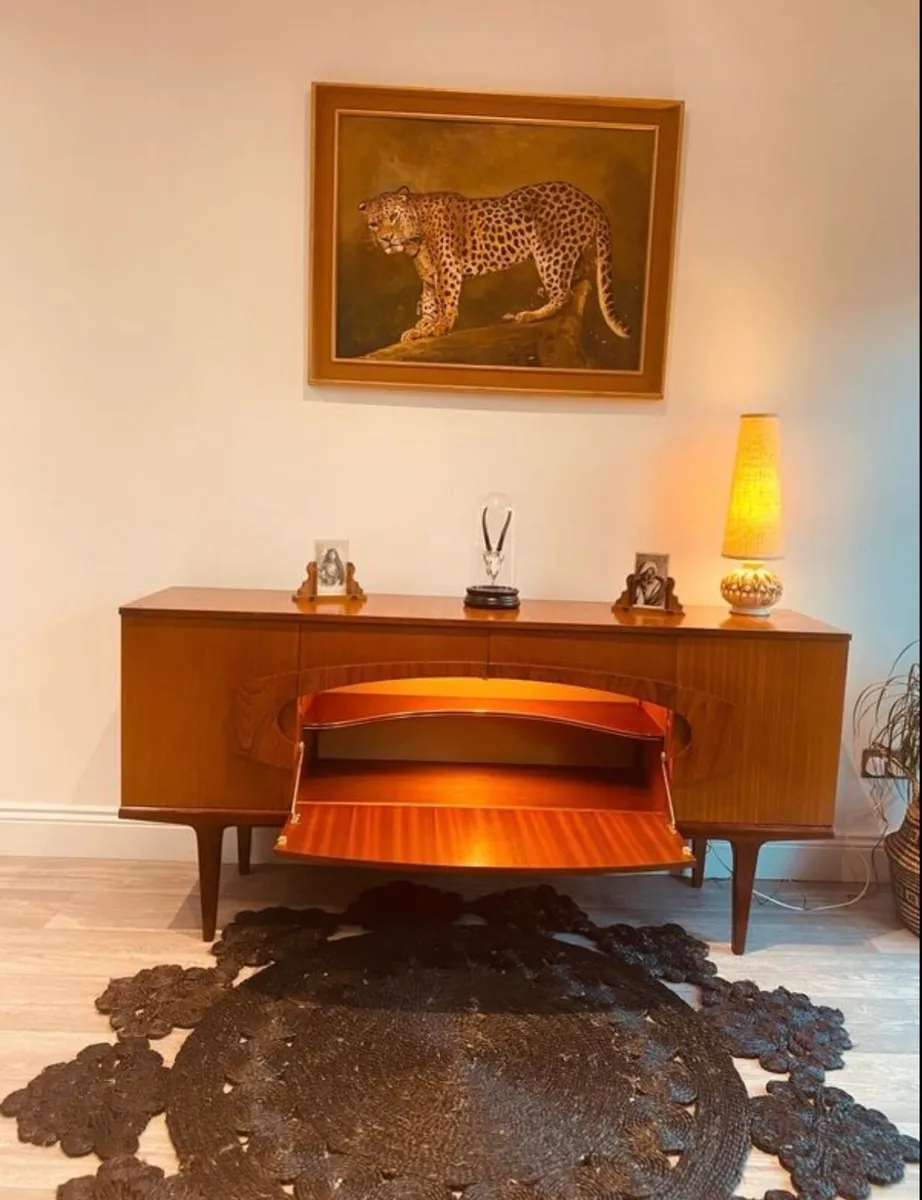 Mid Century Sideboard Drinks Cabinet - Image 3