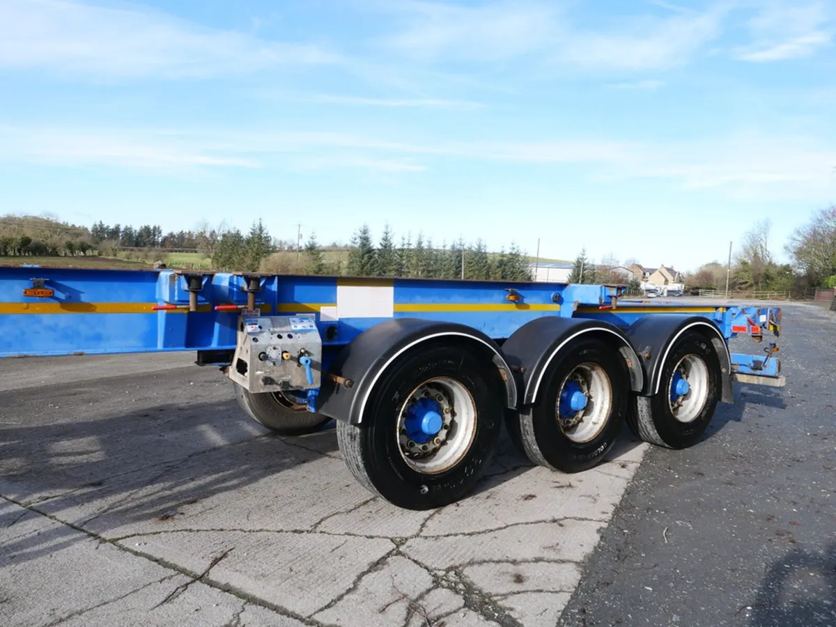 2015 SDC Skeletal Traile 3 Axle T2-01954 - Image 3