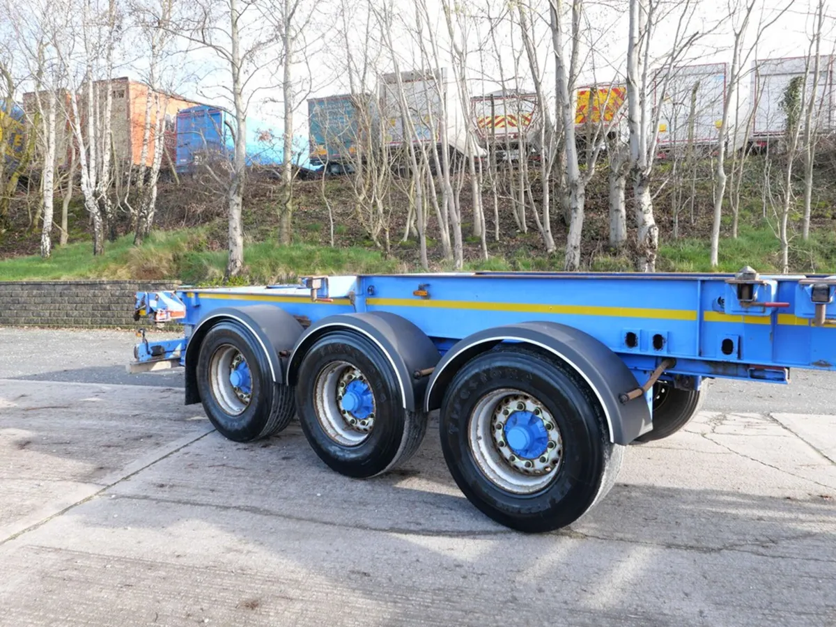 2015 SDC Skeletal Traile 3 Axle T2-01954 - Image 4