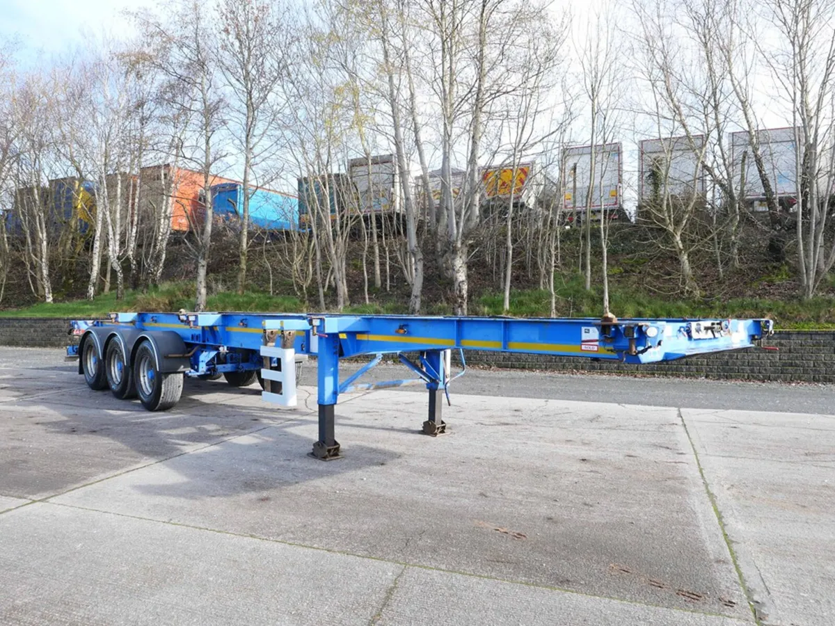 2015 SDC Skeletal Traile 3 Axle T2-01954 - Image 1