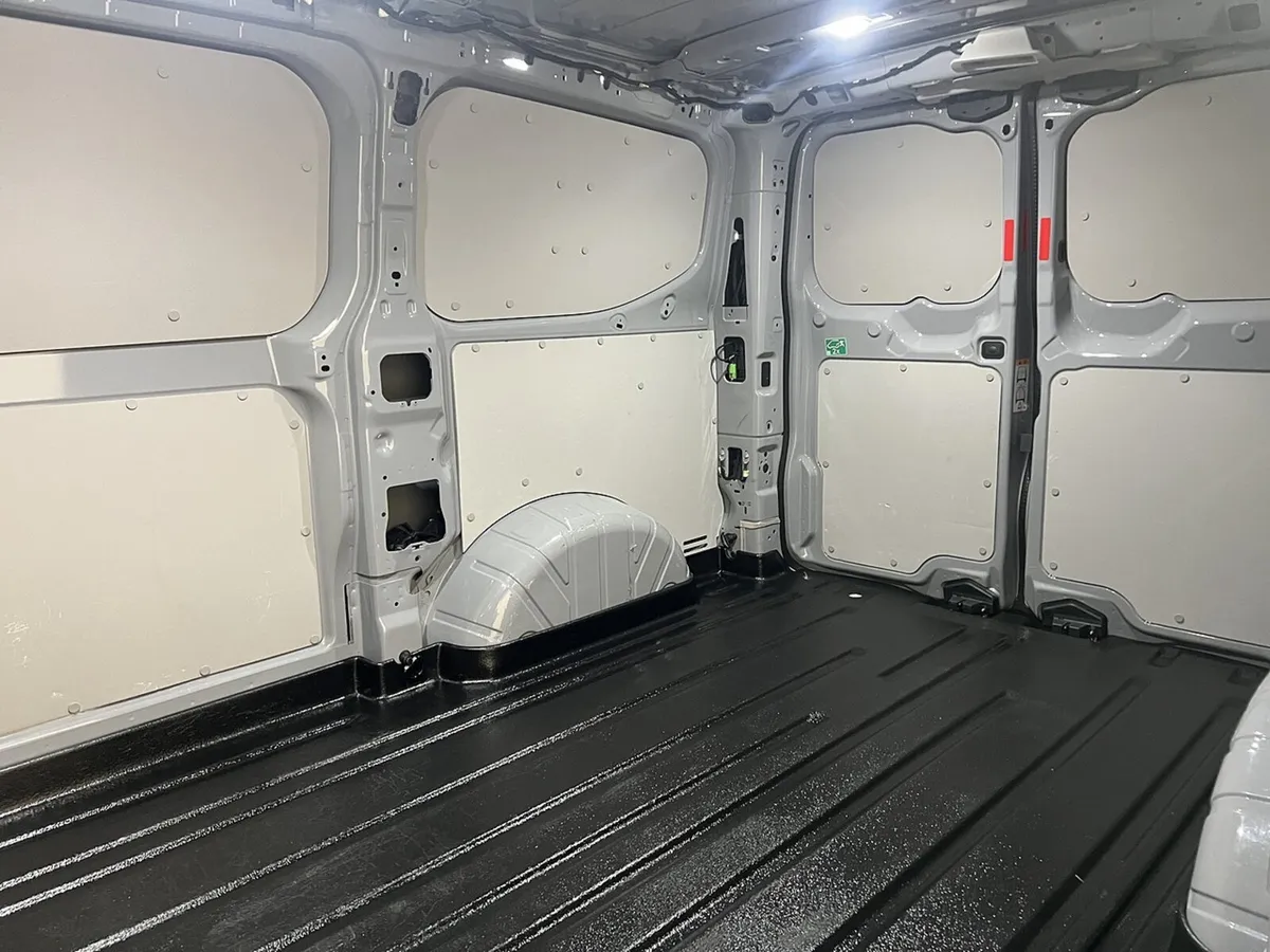 2024 Ford Transit Custom Panel Van - Image 3