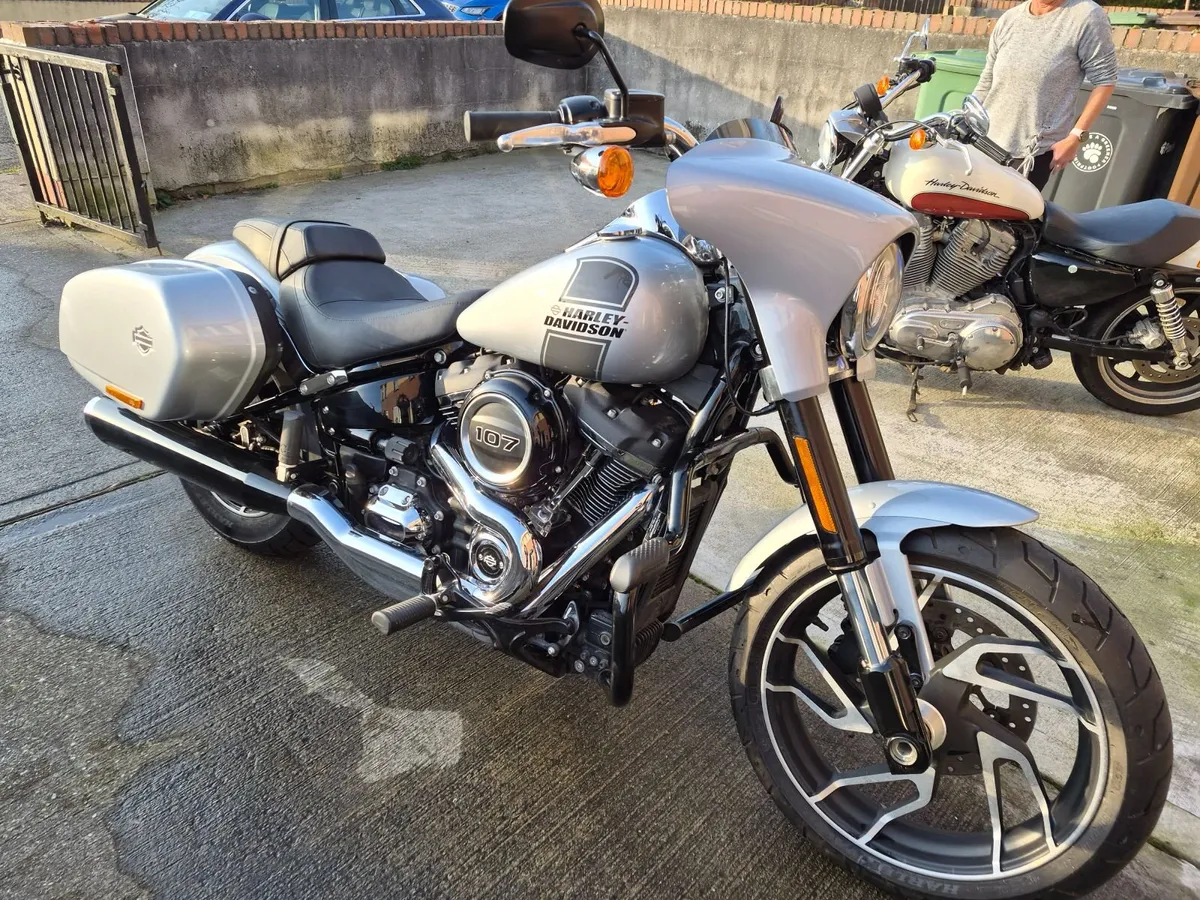 HARLEY DAVIDSON SPORT GLIDE 2024 - Image 2