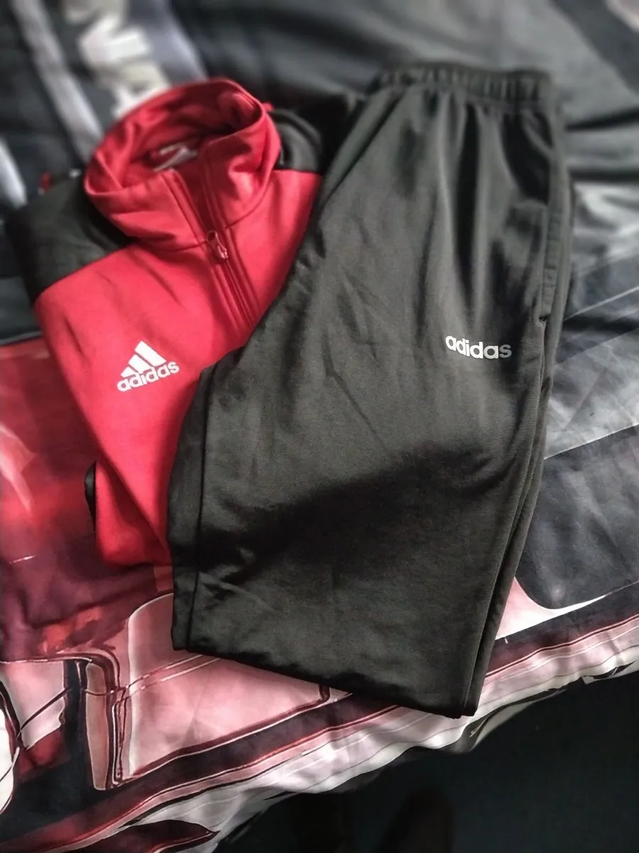 Track suit - Image 1