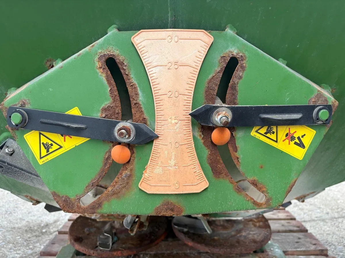 Fertiliser slreader - Image 2