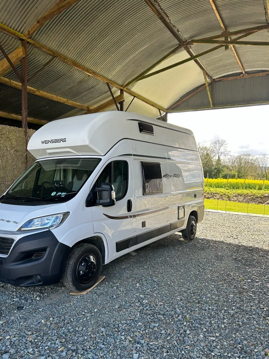 Camper van WEINSBERS - Image 1