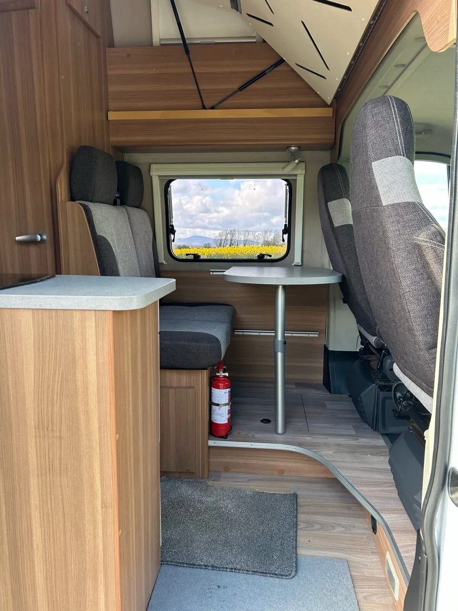 Camper van WEINSBERS - Image 3