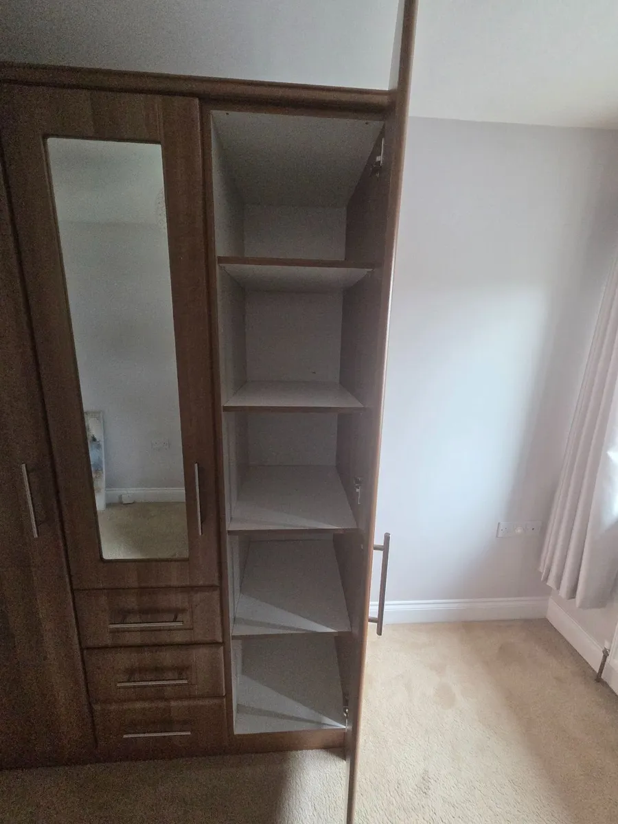 Bedroom Storage Wardrobe Unit - Image 4