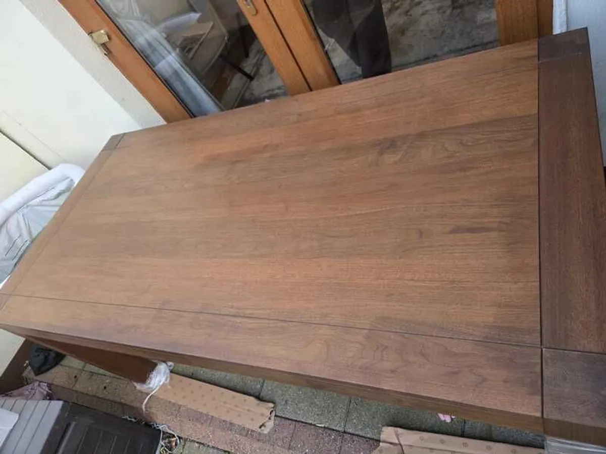 DinningTable - Image 1