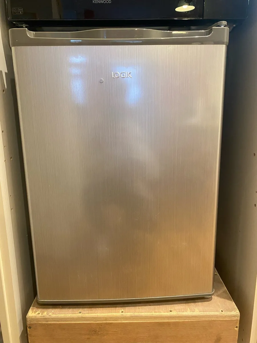 Mini Fridge - Image 1