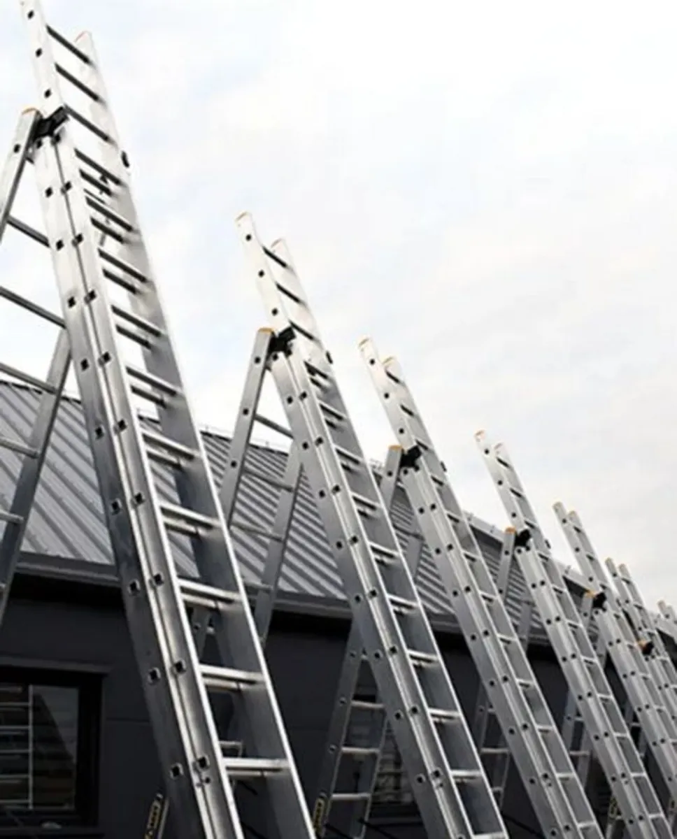 PRO 3-Section Aluminum Ladder 3x10 - Image 2