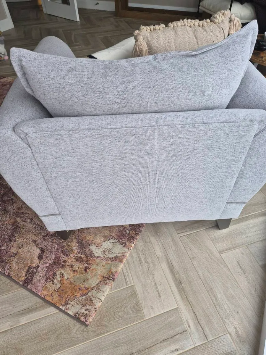 Grey single seater armchair - Image 4