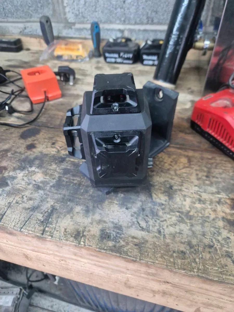 Milwaukee M12-3PL 360° 3-plane la - Image 4