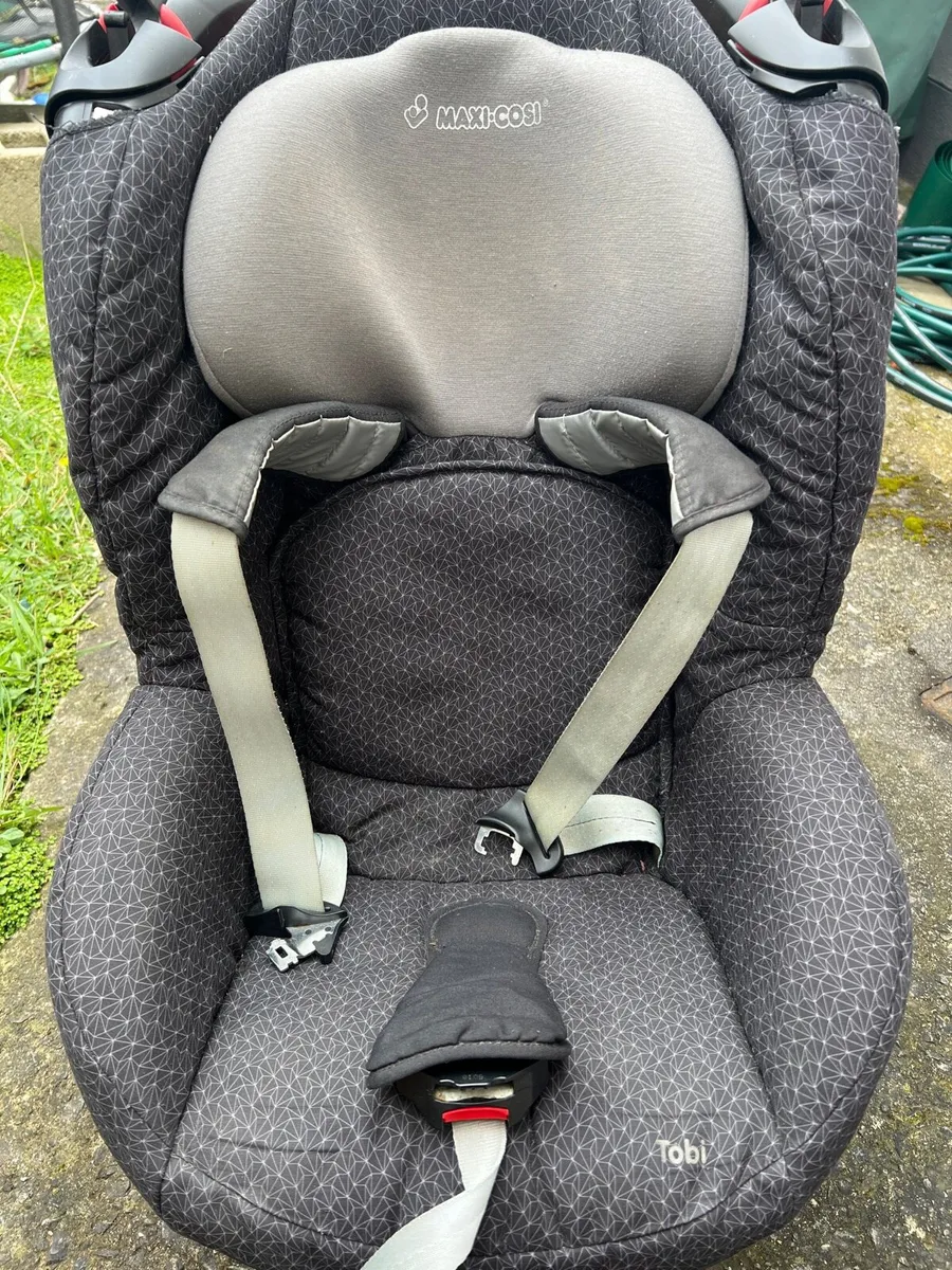 Maxi Cosi Car seat  TOBI - Image 1
