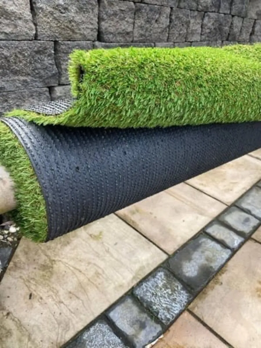New Artificial Grass 40mm Free Delivery - Image 4