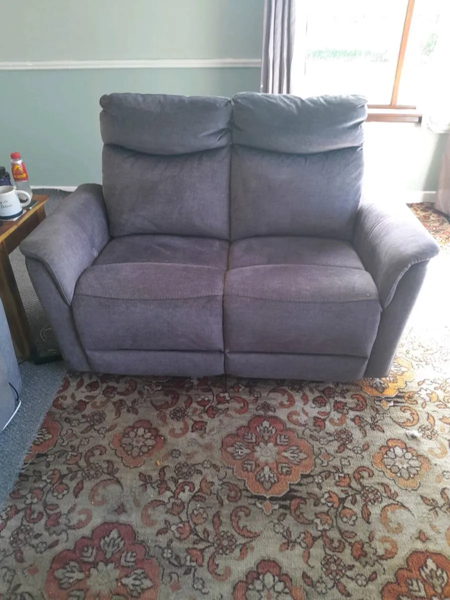 Lounge suite ( need gone by wednesday) - Image 2