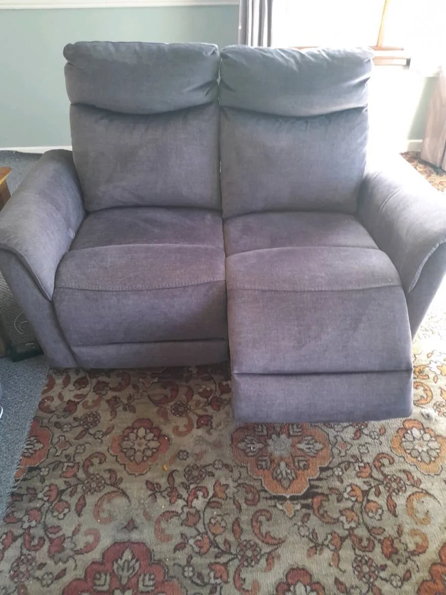 Lounge suite ( need gone by wednesday) - Image 3