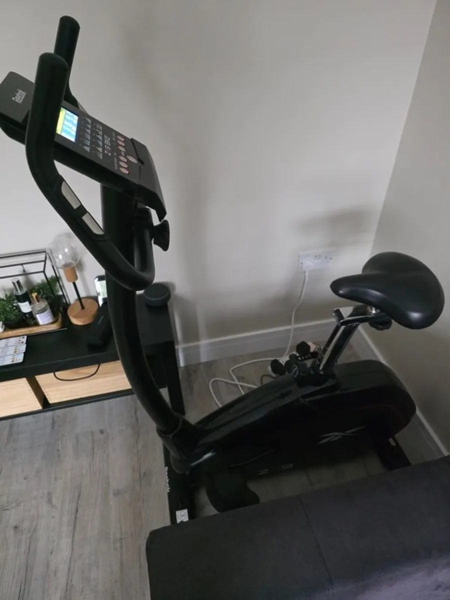 Reebok Exercise Bike ZR9 - Image 2