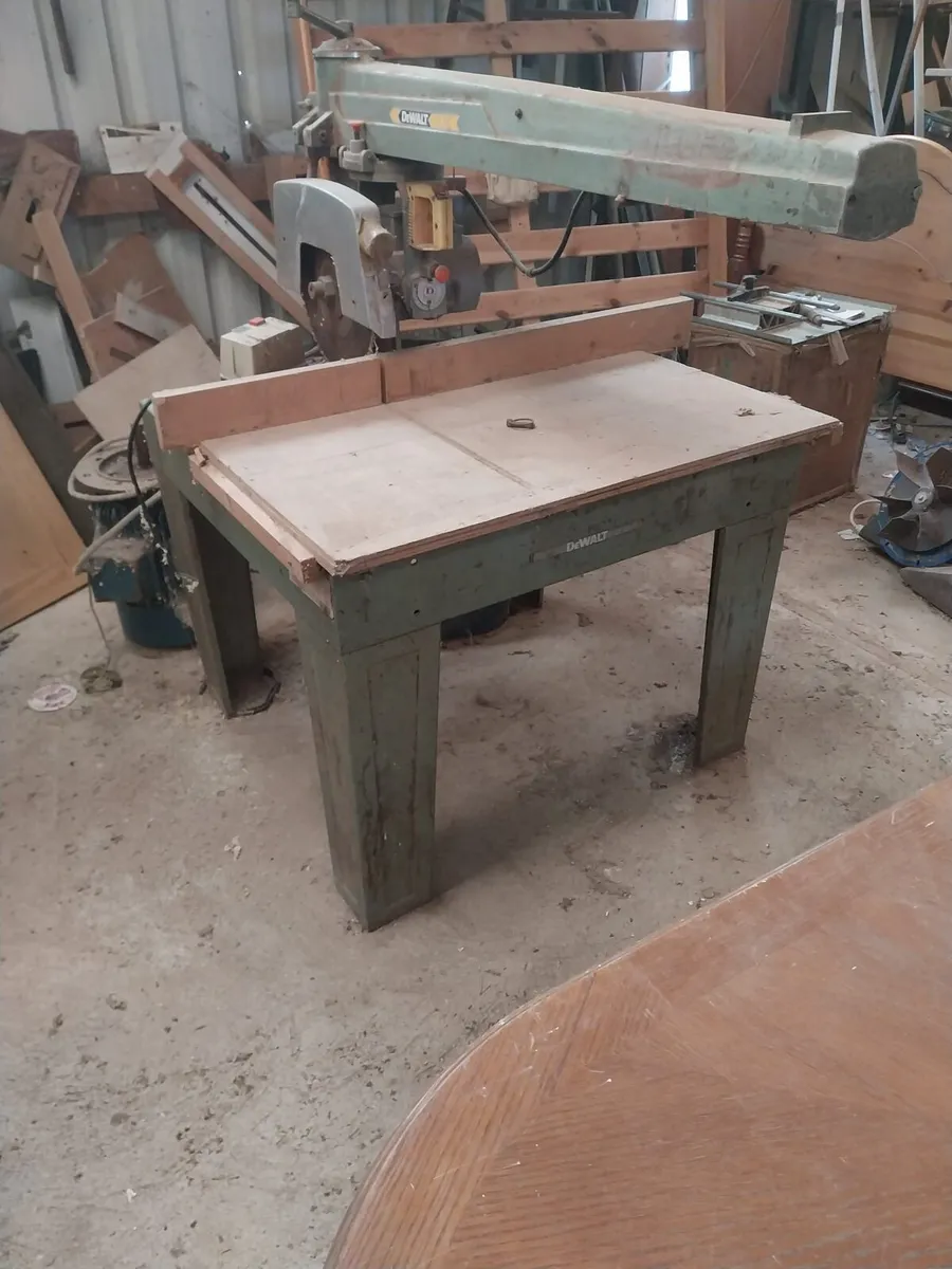 Cross Cut Saw - Image 1