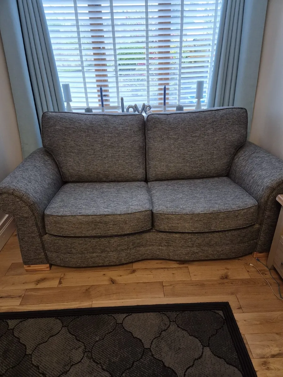 Sofas 2x3seater  for sale €750 ovno - Image 2