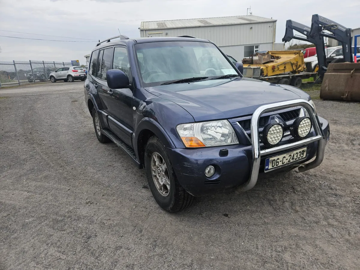Mitsubishi Pajero 2006 - Image 2