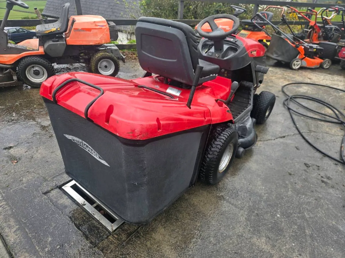 Castle Gardens hydro lawnmower for sale - Image 4