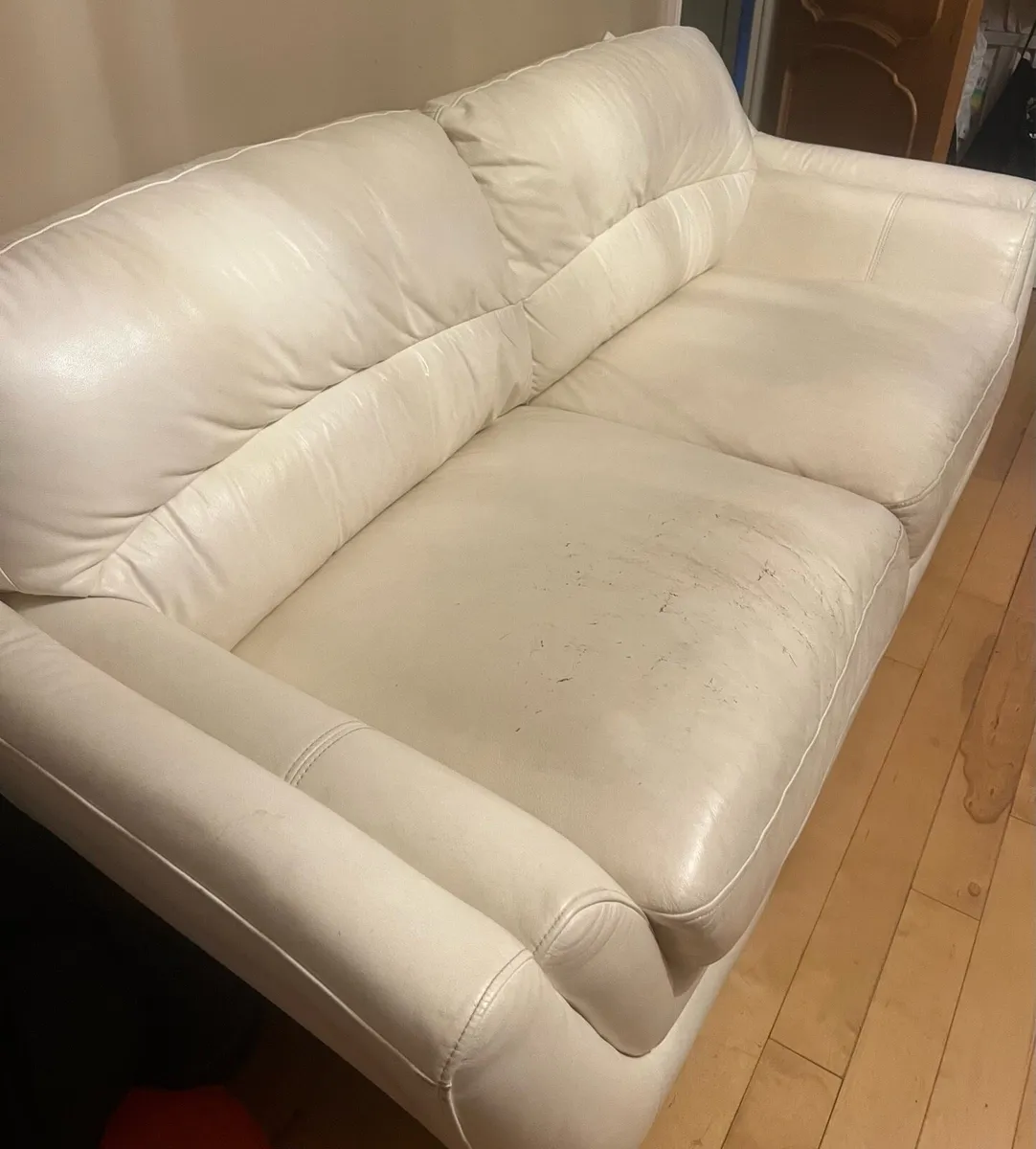 Sofa - free to collect - Image 1