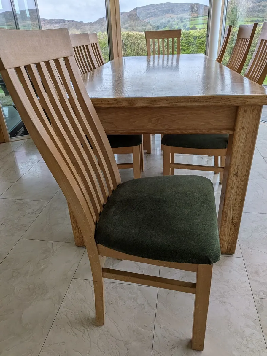 Solid Oak Dining table &  8 chairs - Image 3