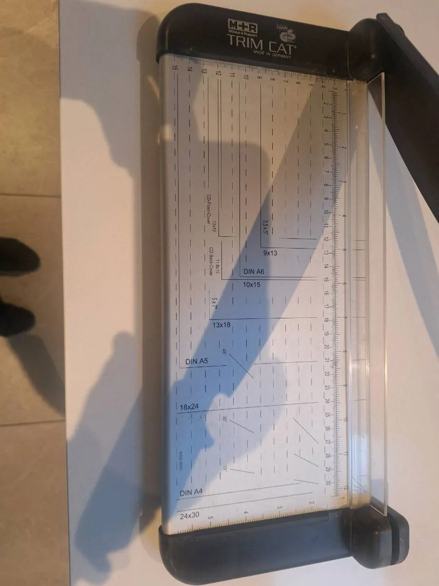 M & R Paper Cutter - Image 3