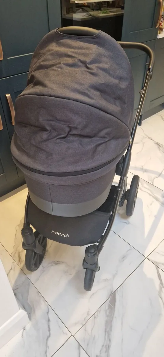 Prams - Image 4